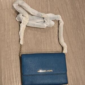 NWT Set Travel Crossbody Leather